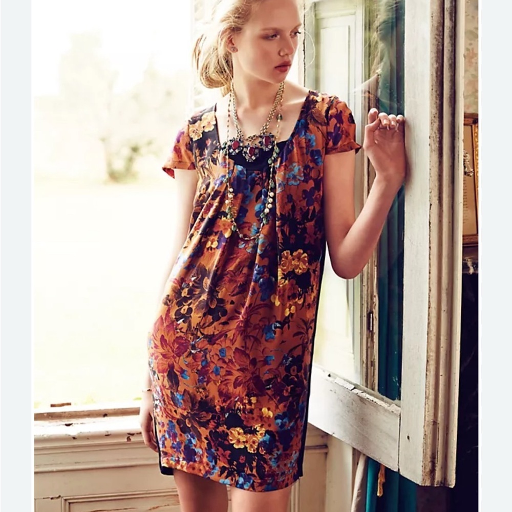 MAEVE Anthropologie Pintura Silk Shift Dress Size S
Silk, viscose, and rayon - Picture 1 of 10